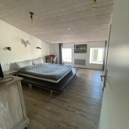 Chez Isabelle Et Johann Angliers (Charente-Maritime)